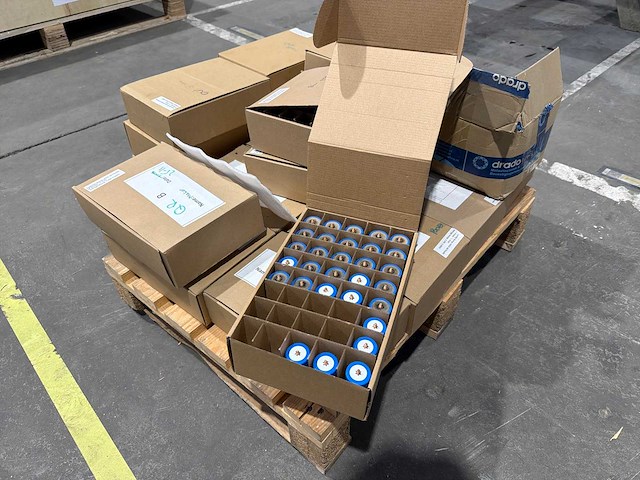 Partij batterijcellen - afbeelding 4 van  6