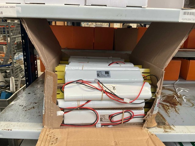 Partij battery packs - afbeelding 1 van  1