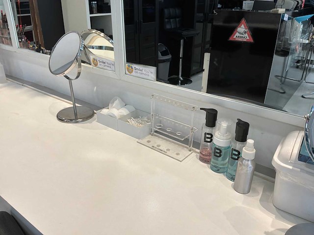 Partij beauty-, make-up- en nagelproducten - afbeelding 15 van  47