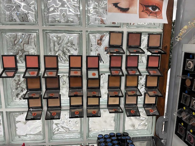 Partij beauty-, make-up- en nagelproducten - afbeelding 32 van  47