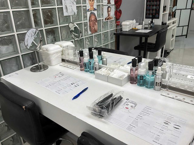 Partij beauty-, make-up- en nagelproducten - afbeelding 38 van  47