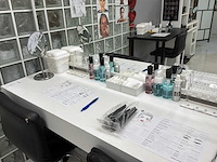 Partij beauty-, make-up- en nagelproducten - afbeelding 38 van  47