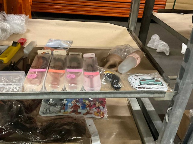 Partij beauty artikelen - afbeelding 4 van  14