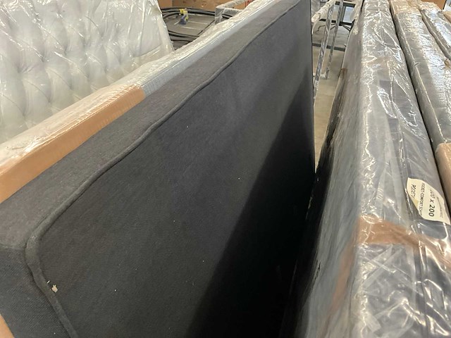 Partij bed kopschot - afbeelding 4 van  5