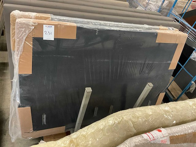 Partij bed kopschot - afbeelding 1 van  6