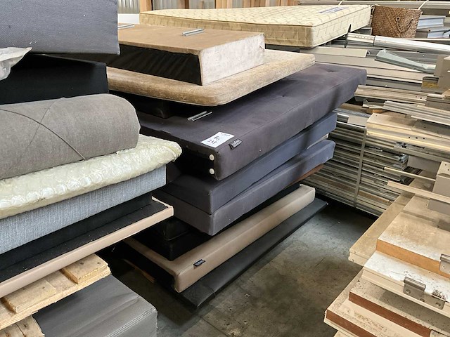 Partij bed kopschot - afbeelding 3 van  4