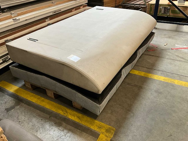 Partij bed kopschot - afbeelding 4 van  4