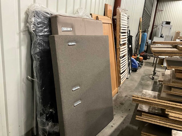 Partij bed onderdelen - afbeelding 2 van  5