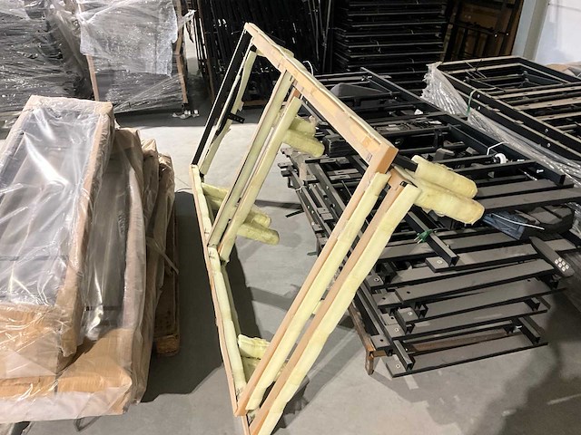 Partij bedbodems staal - afbeelding 6 van  8