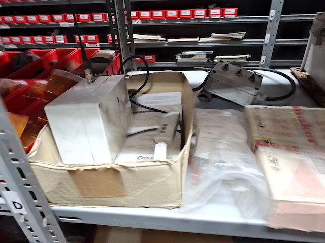 Partij bedieningskasten en hendels - afbeelding 14 van  17