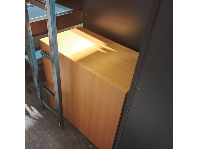 Partij bedrijfsinventaris, o.a. ahrend - afbeelding 7 van  8