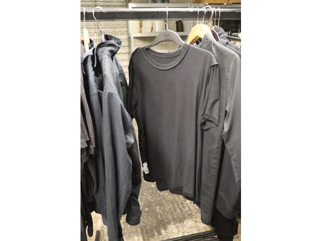 Partij bedrijfskleding o.a. t-shirts & jassen - afbeelding 5 van  5