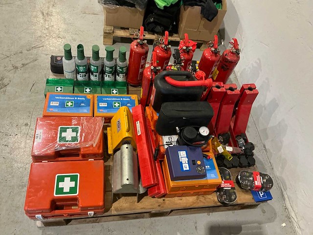 Partij bedrijfswagen accesoires - afbeelding 3 van  4