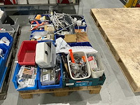 Partij bedrijfswagen inhoud - afbeelding 2 van  8