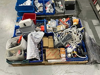 Partij bedrijfswagen inhoud - afbeelding 3 van  8