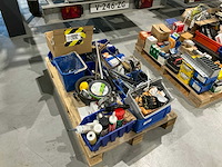 Partij bedrijfswagen inhoud - afbeelding 1 van  12