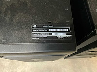 Partij beeldschermen en divers - afbeelding 6 van  17