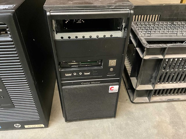 Partij beeldschermen en divers - afbeelding 7 van  17