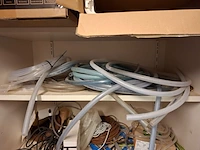 Partij bekabeling in 3x magazijnkast - afbeelding 15 van  19