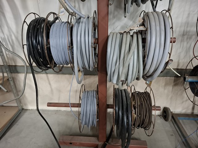 Partij bekabeling - afbeelding 14 van  14