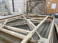 Partij bekisting materiaal en houten frames - afbeelding 11 van  12