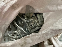 Partij bekisting vleugelmoeren met draadstangen - afbeelding 3 van  6