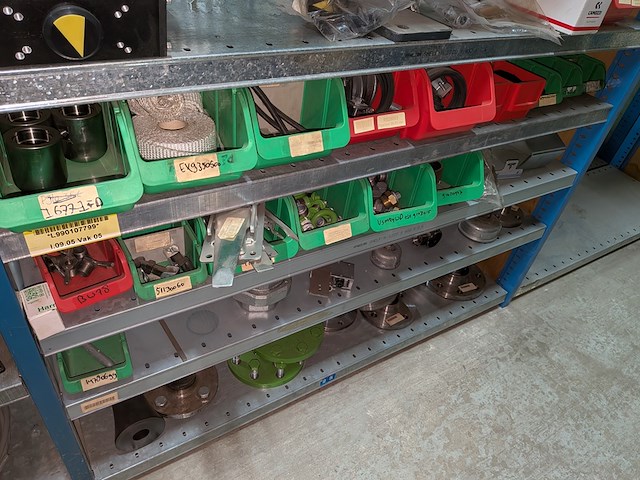 Partij bemester onderdelen en toebehoren - afbeelding 68 van  77