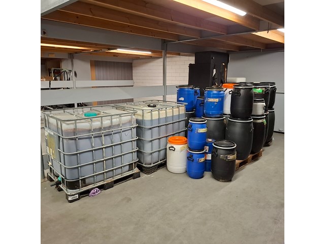 Partij benodigdheden t.b.v. visvoerproduktie - afbeelding 3 van  10