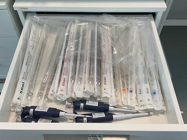 Partij benodigdheden - afbeelding 3 van  3
