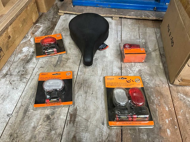 Partij benson fietsonderdelen - afbeelding 1 van  8