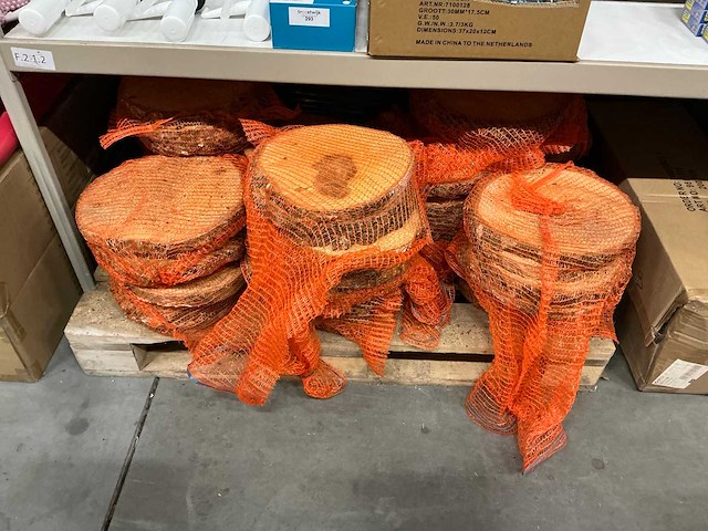 Partij berkenschijven circa 32x3cm (68x) - afbeelding 1 van  3