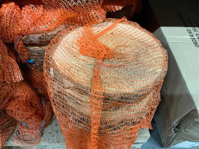 Partij berkenschijven circa 32x3cm (68x) - afbeelding 2 van  3