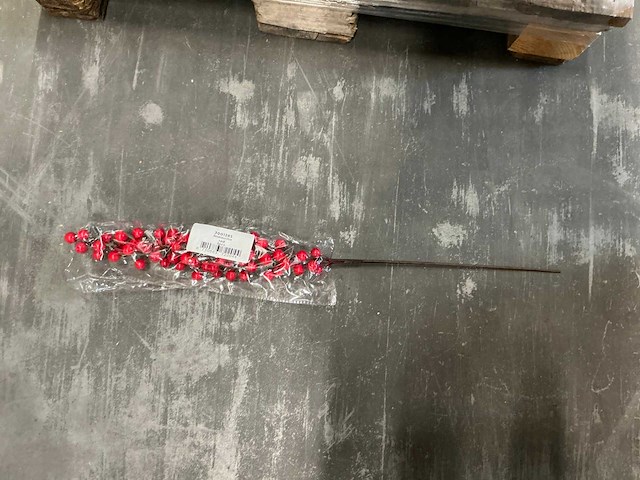 Partij berrybranche 65cm red (900x) - afbeelding 1 van  2
