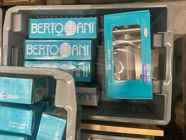 Partij bertomani deurbeslag - afbeelding 6 van  6