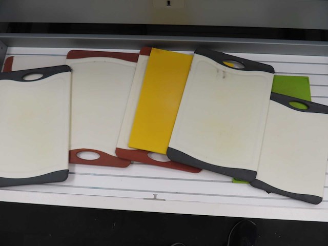 Partij bestek en toebehoren - afbeelding 2 van  2