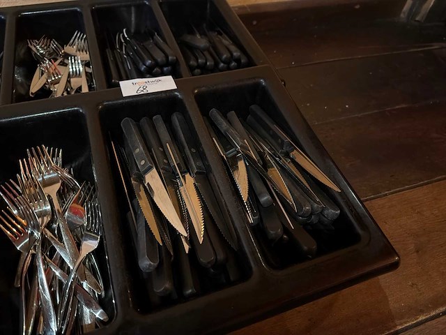 Partij bestek in bestek bak - afbeelding 2 van  3