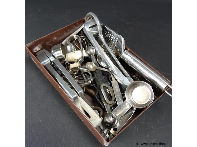 Partij bestek in plastic bak - afbeelding 2 van  5