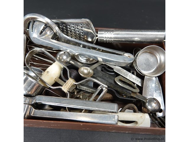 Partij bestek in plastic bak - afbeelding 5 van  5