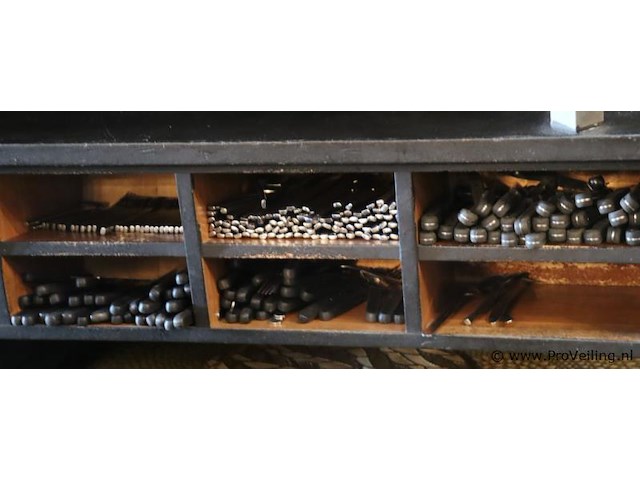 Partij bestek o.a. (steak) messen & vorken - afbeelding 1 van  4