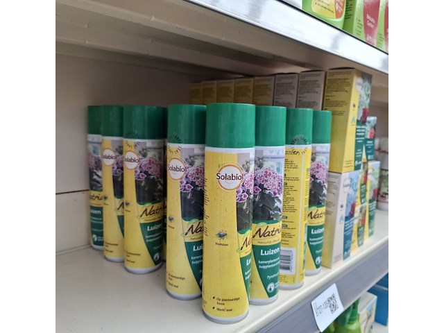 Partij bestrijdingsmiddelen solabiol - afbeelding 2 van  8