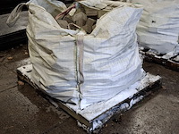 Partij beton dekkingsblokjes - afbeelding 2 van  9