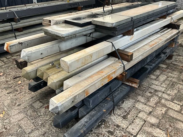 Partij beton sleufpalen - afbeelding 8 van  9