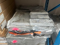 Partij beton steen - afbeelding 3 van  3