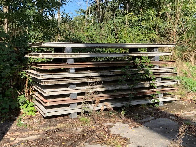 Partij betonplaten 205 m2 - afbeelding 2 van  7