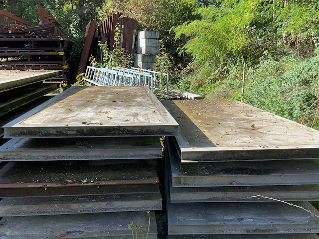 Partij betonplaten 205 m2 - afbeelding 5 van  7