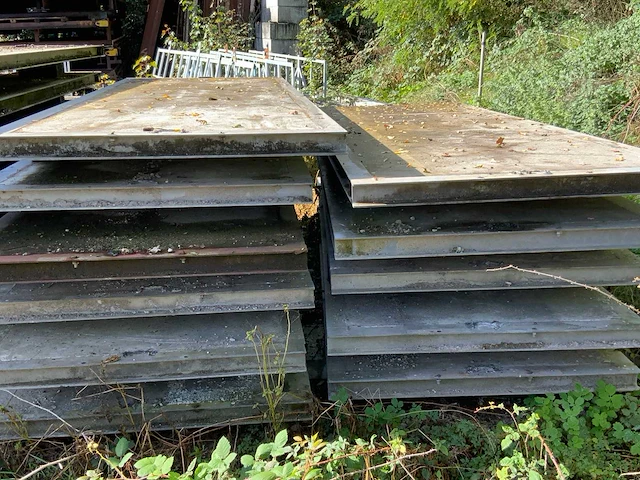 Partij betonplaten 205 m2 - afbeelding 6 van  7