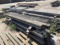 Partij betonschutting palen - afbeelding 3 van  12