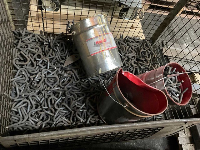 Partij beugels en plaatjes - afbeelding 3 van  6