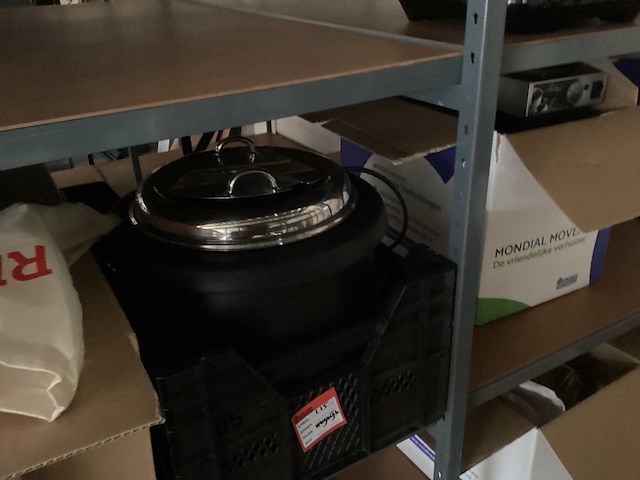 Partij beurs en kantine inventaris - afbeelding 1 van  7