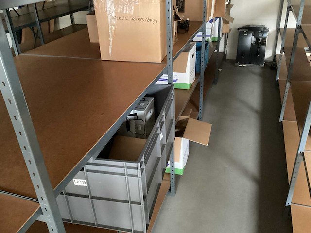 Partij beurs en kantine inventaris - afbeelding 6 van  7